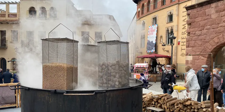 El Mercat de Nadal de Caldes tindrà un centenar de parades i s’hi repartiran 30.000 raccions de brou termal