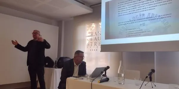 L'associació Altafulla Activa insta els polítics municipals a unir-se per tirar endavant un pla estratègic per la vila