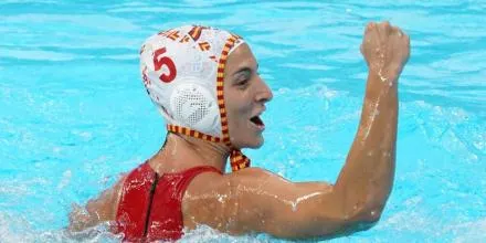 Espanya supera Canadà en un partit molt ajustat