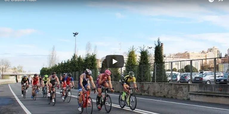 Més de 200 atletes participen al Duatló de Rubí