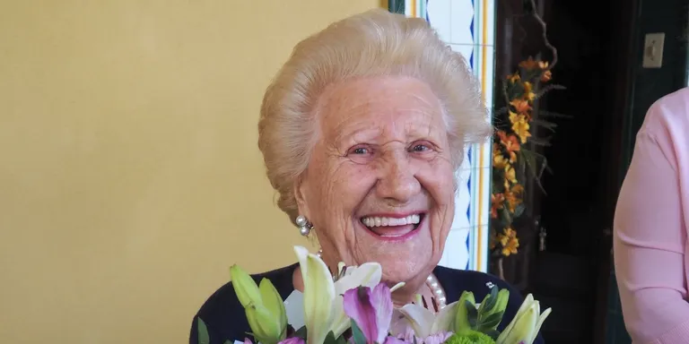 Felicitació institucional a Maria Farràs Vilanova pels seus 102 anys