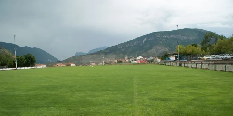 Acord per millorar el camp del CF Organyà