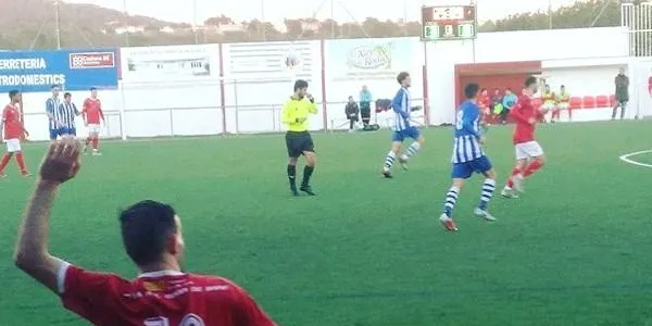 L’Atlètic Roda de Berà s’imposa per golejada en el derbi del Baix Gaià contra el Torredembarra (6-0)