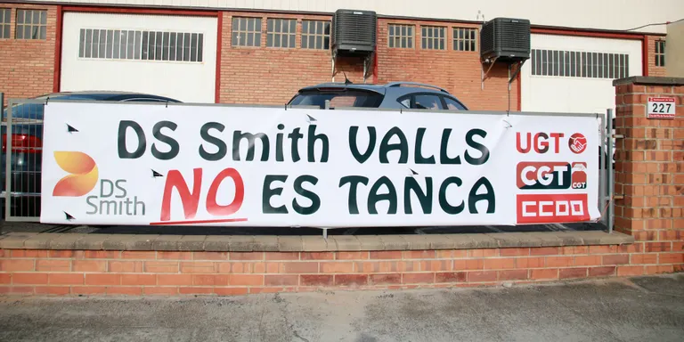 Direcció i comitè d'International Paper arriben a un acord per tancar les plantes de Valls i Montblanc