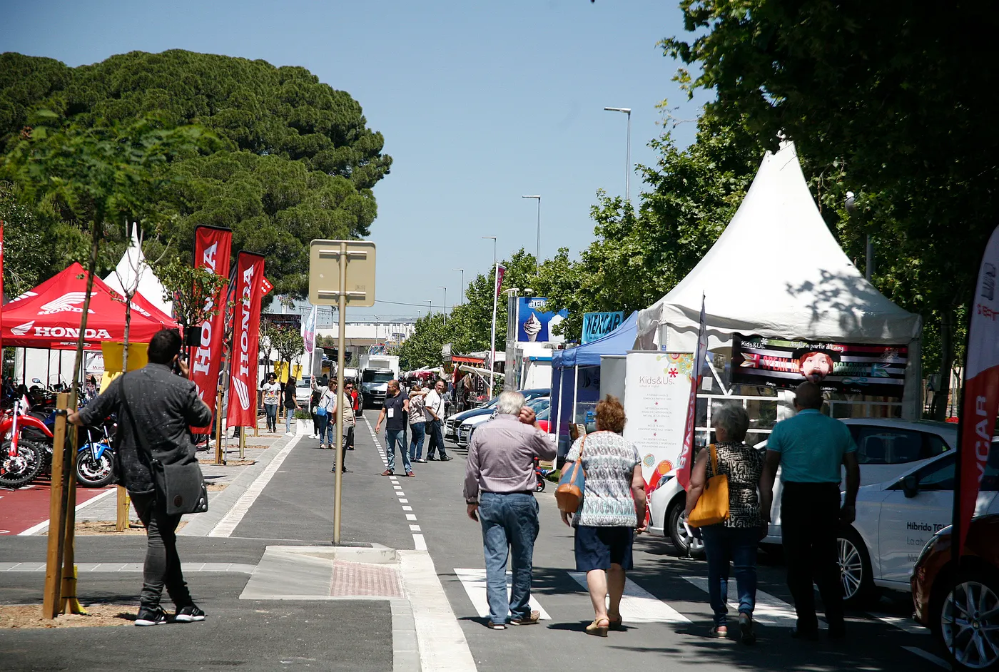 Tres empreses de Cambrils instal·laran una grua a la Fira per recaptar diners per Ucraïna
