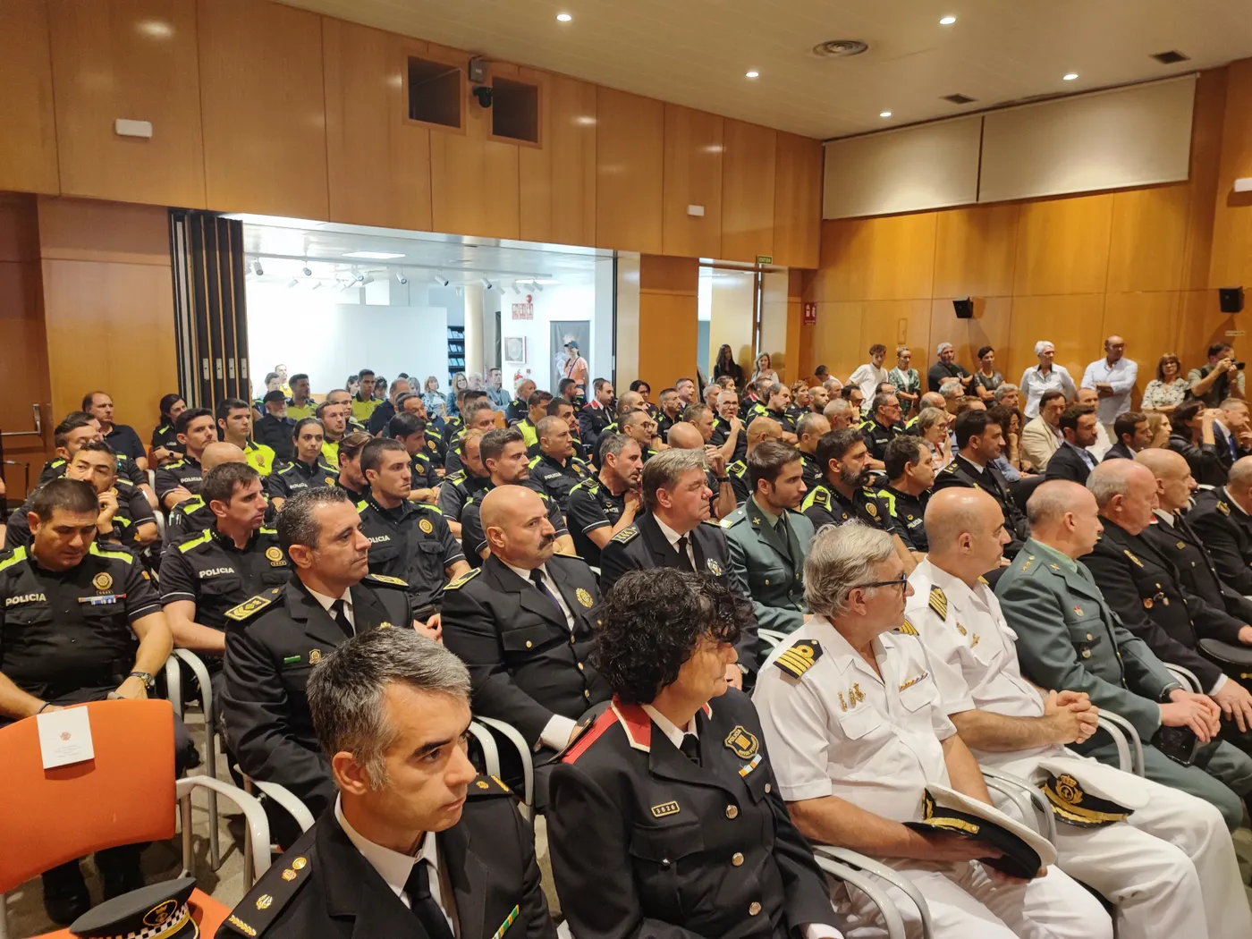 L’Ajuntament de Cambrils lliura les distincions i guardons de la Policia Local