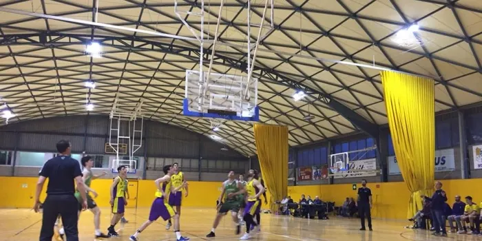 El sènior A de l’Arenys Bàsquet guanya 98 a 57 al Sant Josep
