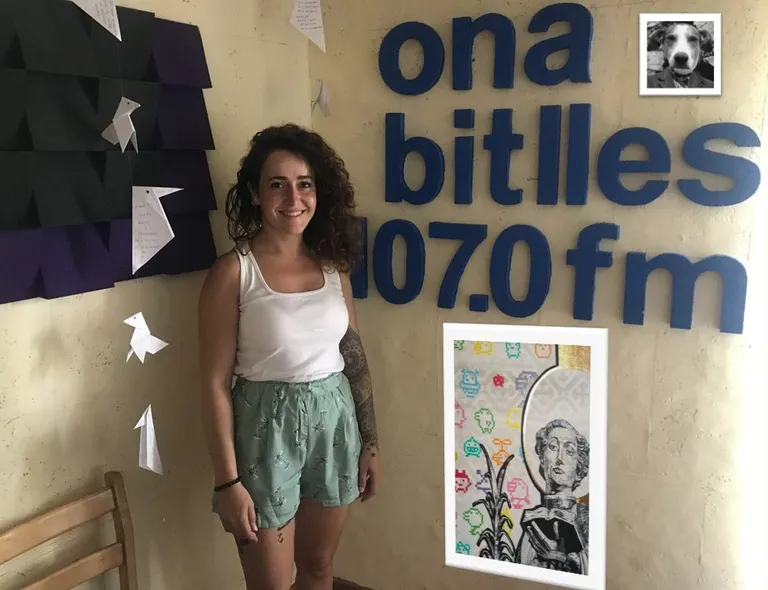 Entrevista a Aura Gumà @xuquin, artista seleccionada per realitzar l’estampa de Sant Fèlix d’enguany a Vilafranca del Penedès.