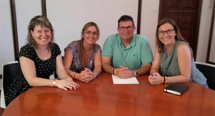 La nova entitat es va reunir amb l'Alcaldessa (foto: entitat)