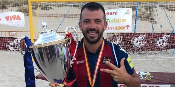 Adrián Frutos es proclama campió de la Supercopa d’Espanya amb el Levante