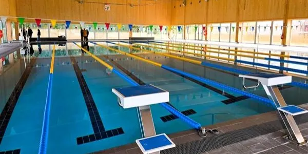 La piscina nova de Torredembarra s’obrirà al públic el 9 de febrer i el 16 es reprendran les classes