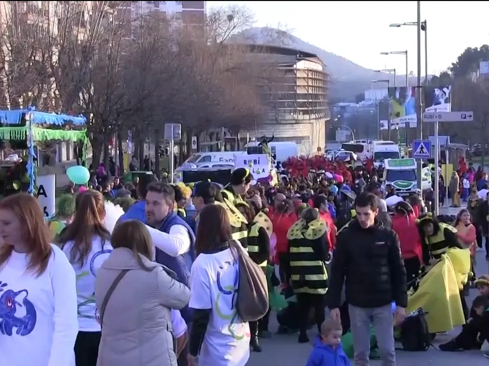 La música, l'originalitat de les disfresses i les ganes de gresca, protagonistes del Carnaval 2017