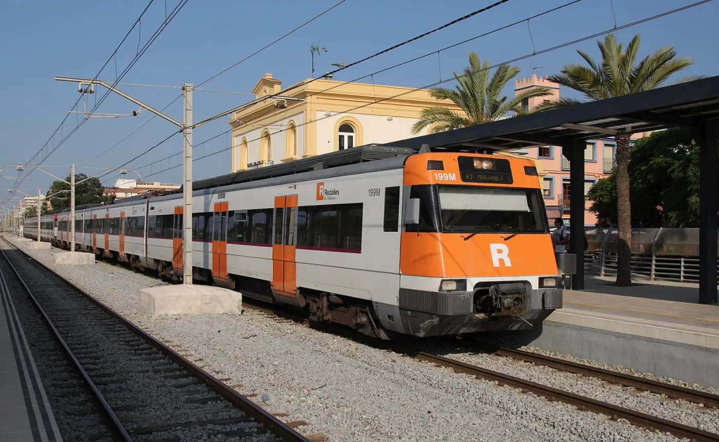 El Maresme exigeix alternatives de transport i més inversions per millorar l’R1
