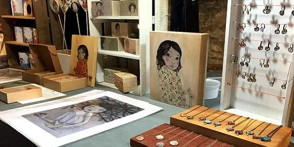 El cartell de la veïna Jèssica Colomina, guanyador del concurs de la XX Fira d’Artesans d’Altafulla