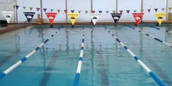 Torredembarra ofereix un curs de socorrista de piscina, medi natural i ús de desfibril·lador semiautomàtic