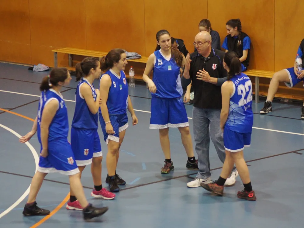 Bloc conjuntat i bons moments el que està vivint el CEB femení