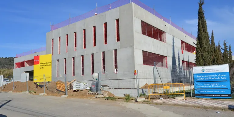 L'Institut Pineda reivindica poder oferir Batxillerat el curs que ve