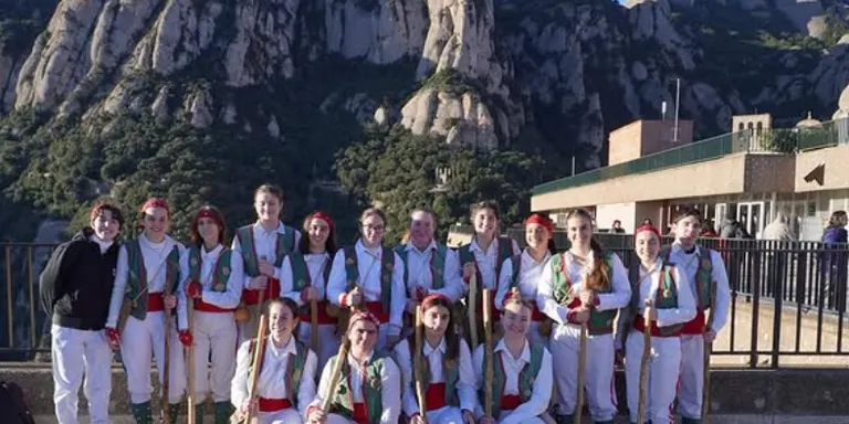 El Ball de Pastorets de Torredembarra participa en la Trobada Nacional a Montserrat