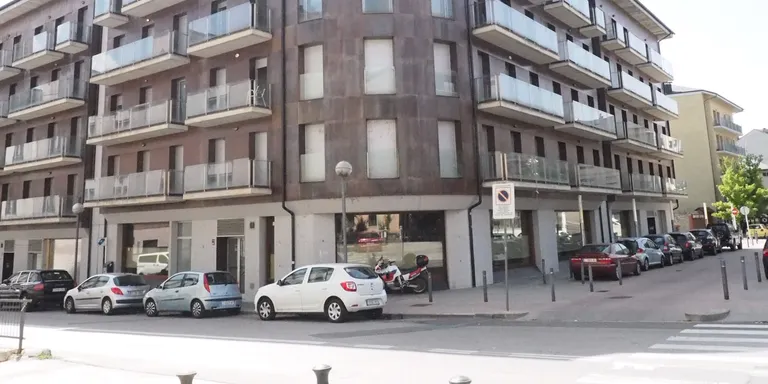 La CUP demana canvis en política d'habitatge davant la previsió que es talli la llum al bloc ocupat de la plaça d'Europa