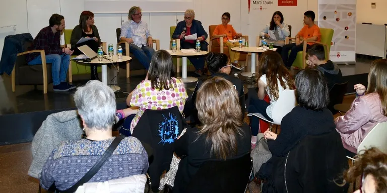 Rubí pren consciència sobre la manca de drets dels infants arreu del món