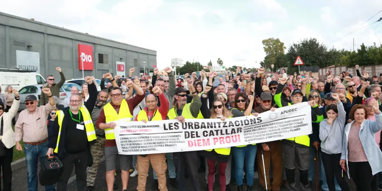 Associacions de veïns reclamen millores en el manteniment de les urbanitzacions del Catllar