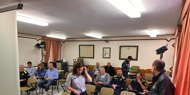 Reunió informativa a l’Ajuntament de Constantí sobre el simulacre de risc químic del 30 de novembre