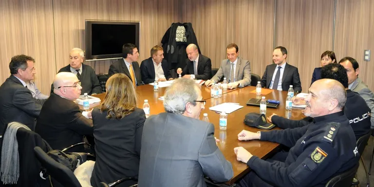 Comencen els treballs per preparar la millora integral de la frontera del riu Runer