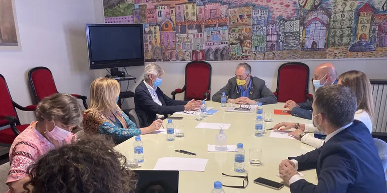 Es reprenen les converses per al nou acord de col·laboració sanitària entre Andorra i l'Alt Urgell