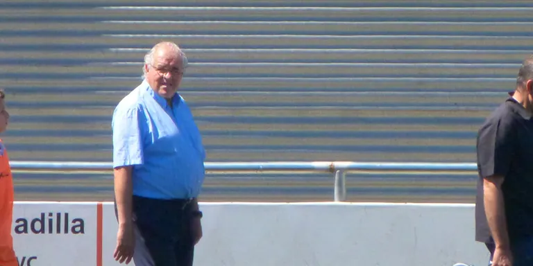 El Rubí confirma la continuïtat de Julià García a la banqueta