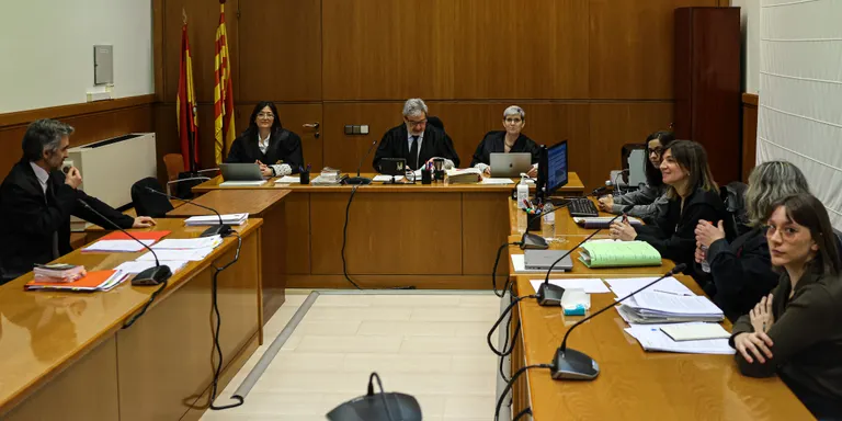 La defensa d'Alves reconeix per primer cop que va penetrar vaginalment la denunciant de la discoteca Sutton