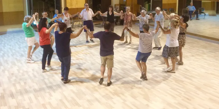 Aquest any torna el tradicional curs de sardanes tots els divendres de juliol