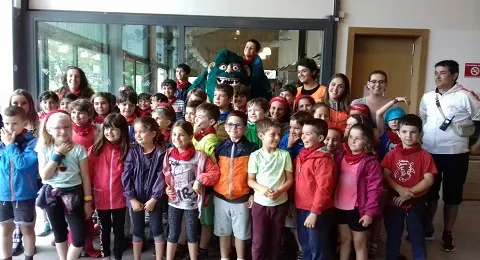 VISITA A LAS COLONIAS ORGANIZADAS POR EL ÁREA DE JUVENTUD EN IRRISARRI LAND