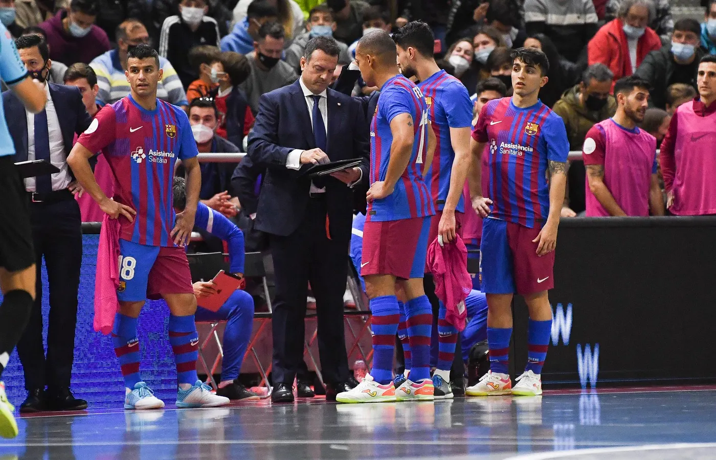 Derbi català entre Barça i Santa Coloma