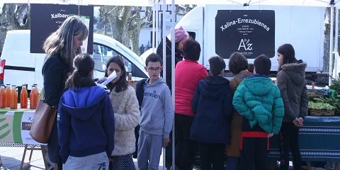 ALUMNOS DE HONDARRIBIA TRABAJAN EL CONSUMO RESPONSABLE