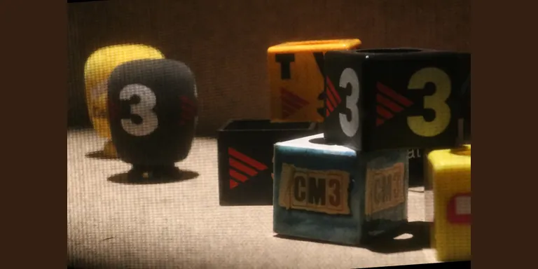 Una exposició repassa els 40 anys d’història de TV3 i Catalunya Ràdio
