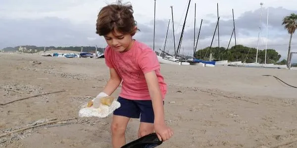 La pluja obliga el CM Altafulla a ajornar la recollida de residus a la platja fins al proper dissabte