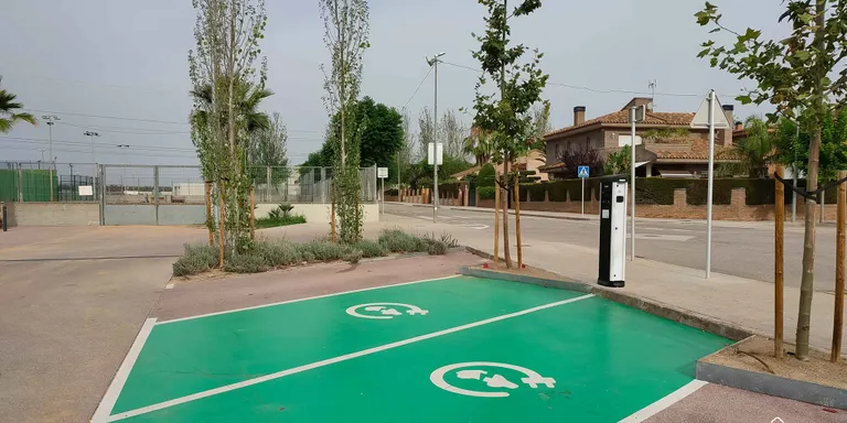 El Morell vol regular amb 'Aparcar' els seus punts de recàrrega de vehicles elèctrics