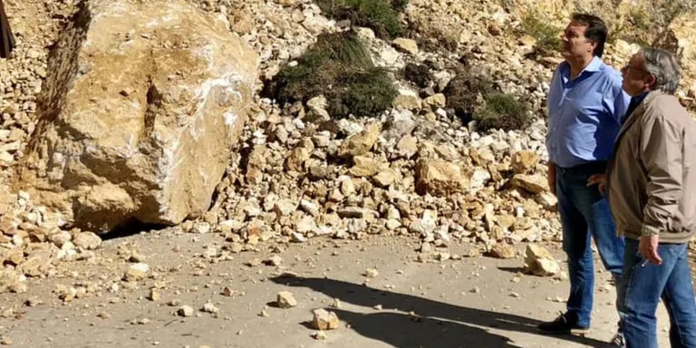 Els treballs per desenrunar la carretera del Port del Comte afectada per una esllavissada començaran dimarts