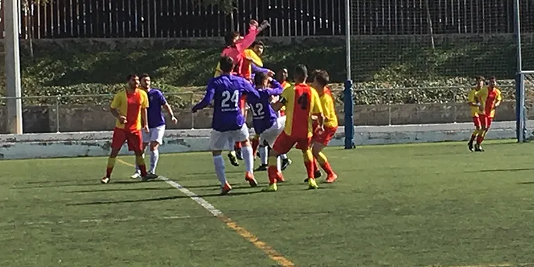 Contundent victòria del Veinti a Castellbisbal
