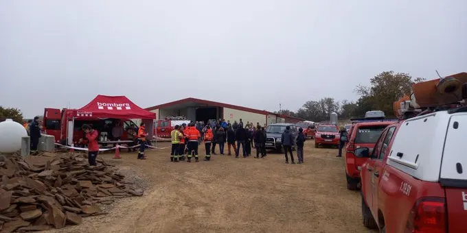 Els Bombers localitzen sana i estàlvia una dona que s'havia perdut a Llobera