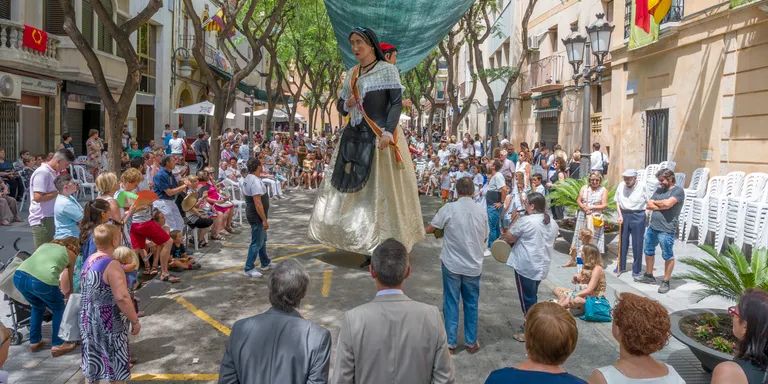 Constantí celebra el dia del seu patró Sant Feliu amb els actes més tradicionals