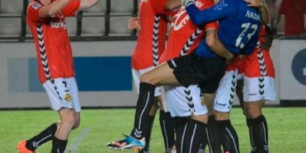 Els penals donen al Nàstic el passi a la tercera ronda de la Copa del Rei