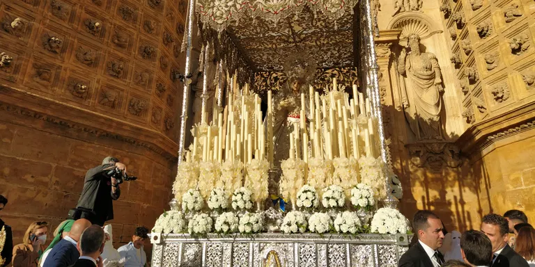 La salida de la Virgen de la Paz en COPE Utrera (98.1 FM)