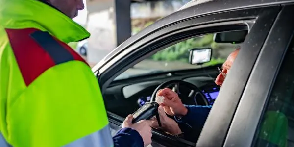 El consum d’alcohol i drogues al volant, en el punt de mira de les policies locals del territori, el pont de Sant Joan