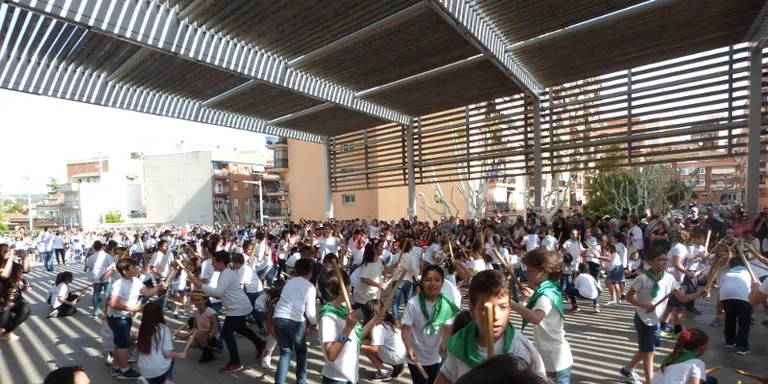 1.500 alumnes de 2n i 4t de primària han commemorat el Dia Internacional de la Dansa