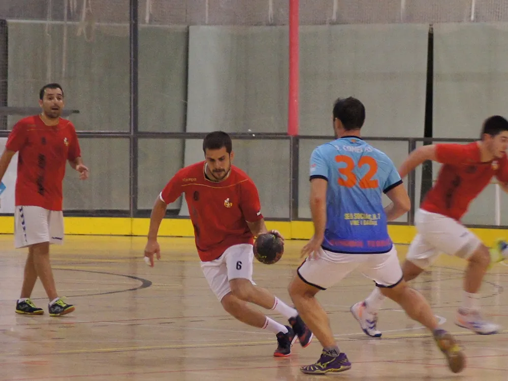 Necessita la victòria a casa l'Handbol Rubí per seguir aspirant a tot / Arxiu