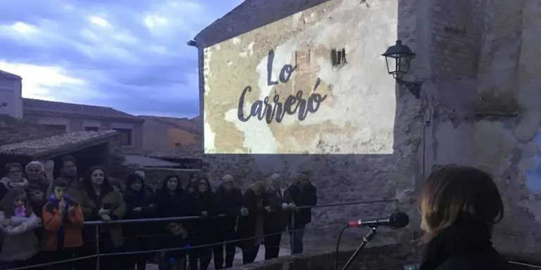 Montgai inaugura Lo Carreró immers en les obres del Pla de Barris