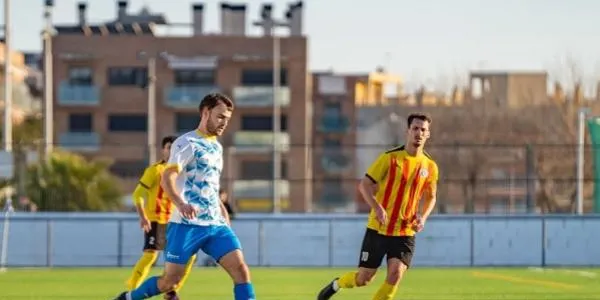 El Torredembarra reacciona tard i perd a Vallmoll (3-2)