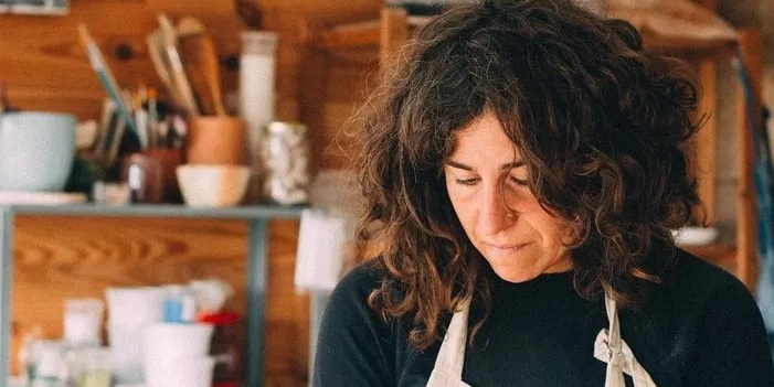 La Generalitat reconeix la ceramista solsonina Sara Reig Pensí amb el Premi Talent Jove 2022