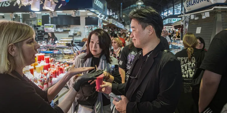 El mercat de la Boqueria de Barcelona restringirà a un màxim del 50% la venda de productes elaborats